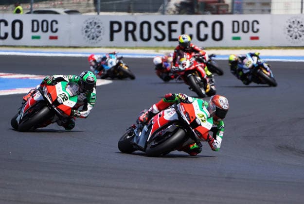 Foto Alessandro La Rocca LaPresse 14-06-2026, Misano World Circuit Marco Simoncelli Motociclismo-WSBK Fim Superbike World Championship, WM, Weltmeisterschaft Pirelli Emilia Romagna Round 12-14-June 2026 Gara 2 nella foto: Alex Lowes -Bimota KB998 Rimini-Bimota by Kawasaki Racing Team Photo Alessandro La Rocca LaPresse 2025 14 june, Misano World Circuit Marco Simoncelli Sport- Motorcycling - WSBK Fim Superbike World Championship-Pirelli Emilia Romagna Round-12-14-June 2026- Race 2 in the photo: Alex Lowes -Bimota KB998 Rimini-Bimota by Kawasaki Racing Team  Copyright: x AlessandroxLaxRoccax-xLaPressex