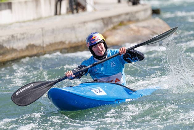 Tereza Kneblova (CZE), Evy Leibfarth (USA), Alena Marx (SUI), Ricarda Funk (GER) bei ICF CANOE SLALOM WORLD CUP, Kanusport, Frauen, Kayak Cross, 2026, am 14.06.2026 in Augsburg, Eiskanal. Bayern Deutschland