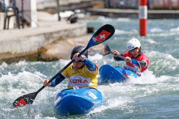 Tereza Kneblova (CZE), Evy Leibfarth (USA), Alena Marx (SUI), Ricarda Funk (GER) bei ICF CANOE SLALOM WORLD CUP, Kanusport, Frauen, Kayak Cross, 2026, am 14.06.2026 in Augsburg, Eiskanal. Bayern Deutschland