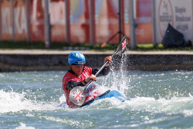 Joseph Clarke (GBR) bei ICF CANOE SLALOM WORLD CUP, Kanusport, Männer, Kayak Cross, 2026, am 14.06.2026 in Augsburg, Eiskanal. Bayern Deutschland
