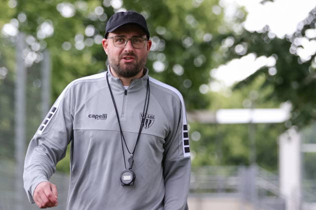 Fußball, Regionalliga, FC Schweinfurt 05 Trainingsauftakt 2026 2027 Trainer Jan Gernlein (FC Schweinfurt 05), Einzelbild Schweinfurt Riedel Bau Arena im Sachs-Stadio Bayern Unterfranken Deutschland