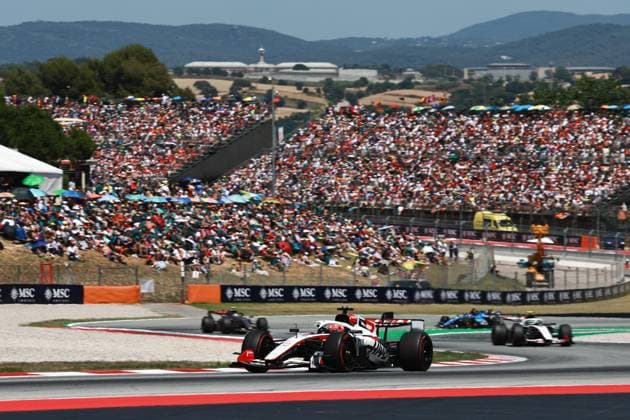 31 OCON Esteban (fra), TGR Haas F1 Team VF-26, action during the Formula 1 Barcelona-Catalunya Grand Prix 2026, 7th round of the 2026 Formula One World Championship, WM, Weltmeisterschaft from June 12 to 14, 2026 on the Circuit de Barcelona-Catalunya, in Montmelo, Spain - Photo: Hoch Zwei Montmelo Spain