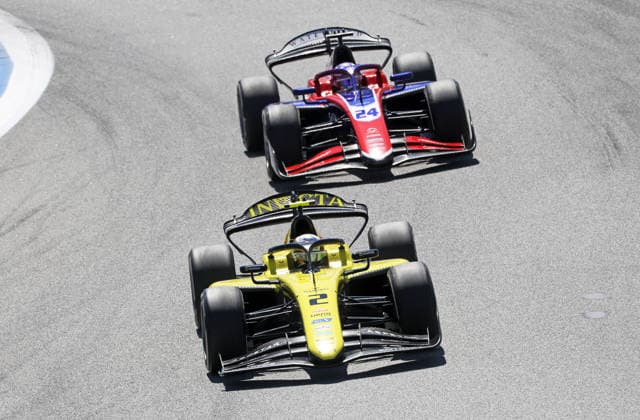 Formula 2 Championship - Round 5 Barcelona - Feature Race Joshua Durksen of Invicta Racing and Laurens van Hoepen of Trident during the Formula 2 MSC Cruises Gran Premio de Barcelona-Catalunya Race at Barcelona-Catalunya Circuit in Barcelona, Spain, on June 14, 2026. Barcelona Barcelona Spain  Copyright: xUrbanandsportx originalFilename:urbanandsport-formula2260614_np9ku.jpg
