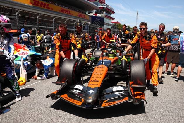 NORRIS Lando (gbr), McLaren F1 Team MCL40, portrait during the Formula 1 Barcelona-Catalunya Grand Prix 2026, 7th round of the 2026 Formula One World Championship, WM, Weltmeisterschaft from June 12 to 14, 2026 on the Circuit de Barcelona-Catalunya, in Montmelo, Spain - Photo: Hoch Zwei Montmelo Spain