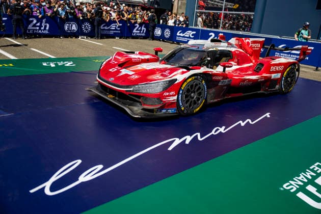 24 HEURES DU MANS 2026 - PODIUM 07 CONWAY Mike (gbr), KOBAYASHI Kamui (jpn), DE VRIES Nyck (nld), Toyota Racing, Toyota TR010 Hybrid 07, Hypercar, parc fermÃ during the podium of the 24 Hours of Le Mans 2026, 3rd round of the 2026 FIA World Endurance Championship, on June 14, 2026 on the Circuit des 24 Heures du Mans in Le Mans, France - Le MansFrance  Copyright: xJULIENxDELFOSSEx