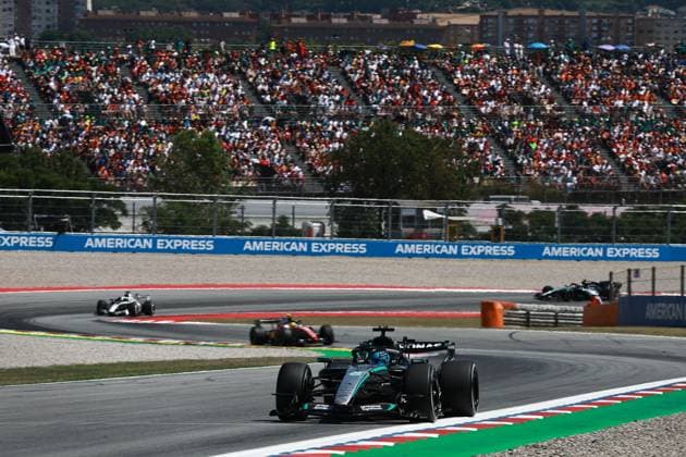 63 RUSSELL George (gbr), Mercedes AMG F1 Team W17, action during the Formula 1 Barcelona-Catalunya Grand Prix 2026, 7th round of the 2026 Formula One World Championship, WM, Weltmeisterschaft from June 12 to 14, 2026 on the Circuit de Barcelona-Catalunya, in Montmelo, Spain - Photo: Hoch Zwei Montmelo Spain