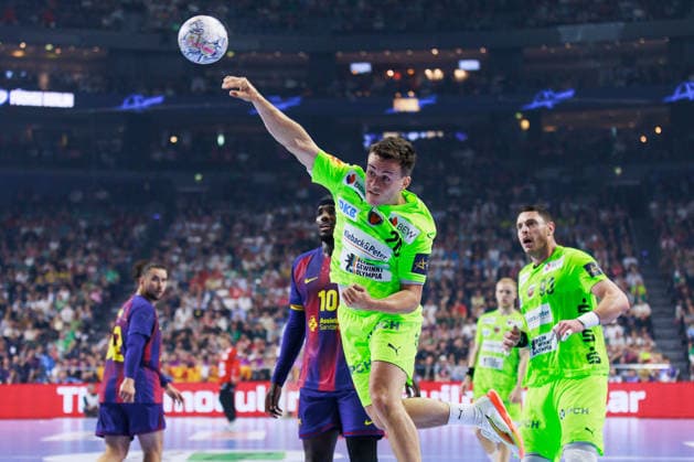 Tim FREIHOEFER (Fuechse Berlin, 20) erzielt ein Tor, Aktion, Torwurf GER, FC Barcelona, Barca Barca vs. Fuechse Berlin, Handball, TruckScout24 EHF FINAL4 2026, Finale, Spielzeit 2025 2026, 14.06.2026, GER, FC Barcelona Barca vs. Fuechse Berlin, Handball, TruckScout24 EHF FINAL4 2026, Finale, Spielzeit 2025 2026, 14.06.2026, Koeln