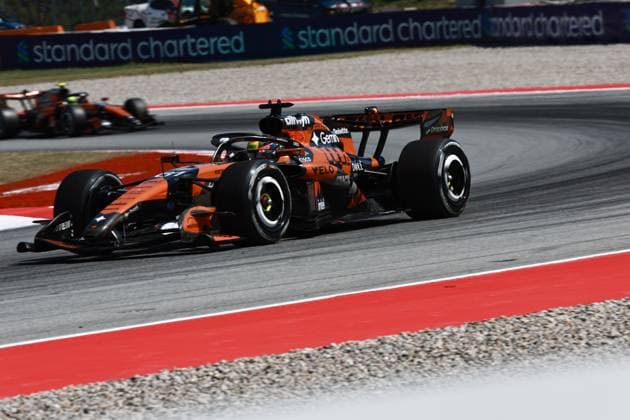 81 PIASTRI Oscar (aus), McLaren F1 Team MCL40, action during the Formula 1 Barcelona-Catalunya Grand Prix 2026, 7th round of the 2026 Formula One World Championship, WM, Weltmeisterschaft from June 12 to 14, 2026 on the Circuit de Barcelona-Catalunya, in Montmelo, Spain - Photo: Hoch Zwei Montmelo Spain