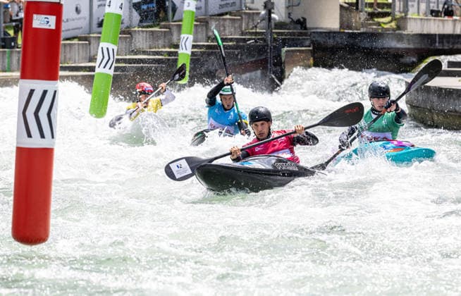 Kajak Cross, Symbolbild; ICF Kanu Slalom Weltcup 2026 Eiskanal Augsburg