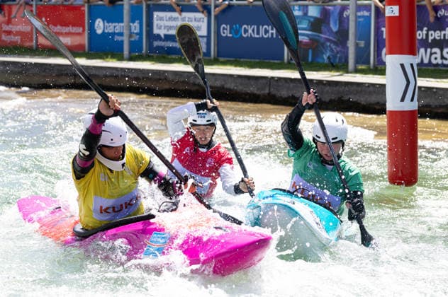 Kajak Cross, Symbolbild; ICF Kanu Slalom Weltcup 2026 Eiskanal Augsburg