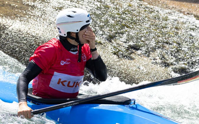 Ricarda Funk (GER),ist enttäuscht über ihren vierten und letzten Platz im Finale, Kajak Cross; ICF Kanu Slalom Weltcup 2026 Eiskanal Augsburg