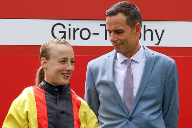 14.06.2026, Koeln, Nordrhein-Westfalen, GER - Jockey Sibylle Vogt und Trainer Marcel Weiss im Portrait. Galopprennbahn Koeln-Weidenpesch. (Jockey, Trainer, Vogt, Weiss, Portrait, Portraet) 260614S979KOELN.JPG