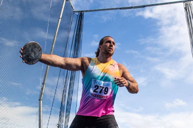 260614 Wictor Petersson, Malmö AI, tävlar i herrarnas diskus under friidrottstävlingen Folksam Grand Prix den 14 juni 2026 i Stockholm.