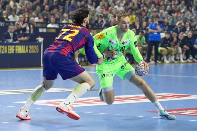 14.06.2026, xgox,Handball, EHF Champions League Finale, FC Barcelona, Barca - Fuechse Berlin v.l. Luis Frade (Barcelona, 82), Mathias Gidsel (Berlin, 19) Zweikampf, Duell, Kampf, tackle Koeln