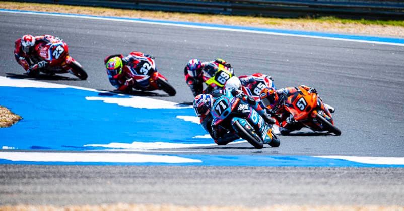June 14, 2026, Cascais, Lisbon, Portugal: Riders in action during the FIM Moto3 Junior World Championship, WM, Weltmeisterschaft Race at Circuito Estoril on june 14, 2026 in Estoril,Cascais Portugal. Cascais Portugal - ZUMAr200 20260614_zsp_r200_070 Copyright: xNunoxReisinhox