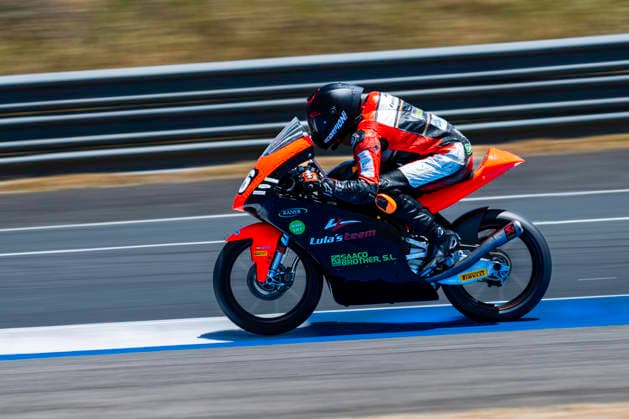 June 14, 2026, Cascais, Lisbon, Portugal: Alberto Enriquez - of Lula s Team during the FIM Moto3 Junior World Championship, WM, Weltmeisterschaft Race at Circuito Estoril on june 14, 2026 in Estoril,Cascais Portugal. Cascais Portugal - ZUMAr200 20260614_zsp_r200_075 Copyright: xNunoxReisinhox