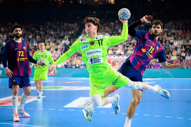 Koeln, Deutschland: Handball EHF CL Final 4 - Finale - Barca - Fuechse Berlin Nils Lichtlein (Berlin) Koeln Lanxess Arena Nordrhein-Westfalen Deutschland