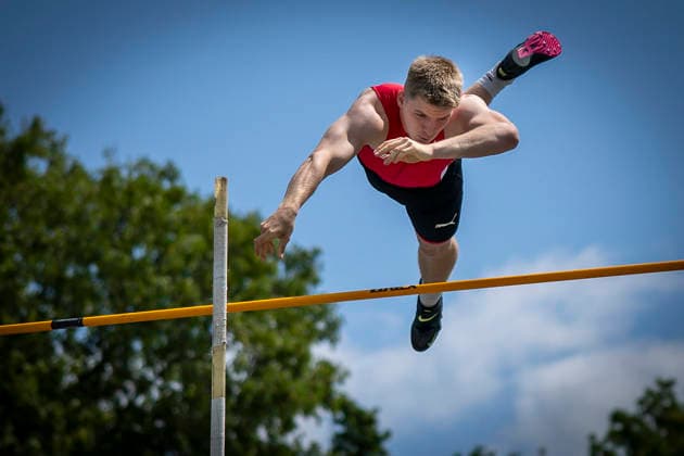 MANNHEIM, GERMANY - JUNE 14, 2026 : Ben Duwenbeck (GER LG Olympia Dortmund) competing in the men’s U20 pole vault during the Juniorengala 2026 at Michael-Hoffmann-Stadion on June 14, 2026 in Mannheim, Germany. Baden-Wuerttemberg Germany Copyright: xAxelxKohringx
