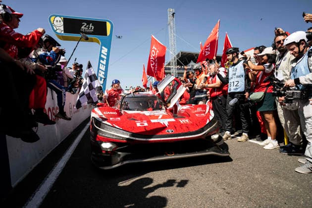 24 HEURES DU MANS 2026 - PODIUM 07 CONWAY Mike (gbr), KOBAYASHI Kamui (jpn), DE VRIES Nyck (nld), Toyota Racing, Toyota TR010 Hybrid 07, Hypercar, portrait during the podium of the 24 Hours of Le Mans 2026, 3rd round of the 2026 FIA World Endurance Championship, on June 14, 2026 on the Circuit des 24 Heures du Mans in Le Mans, France - Le MansFrance  Copyright: xCharlyxLopezx