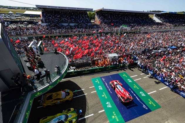 24 HEURES DU MANS 2026 - PODIUM 07 CONWAY Mike (gbr), KOBAYASHI Kamui (jpn), DE VRIES Nyck (nld), Toyota Racing, Toyota TR010 Hybrid 07, Hypercar, 20 FRIJNS Robin (nld), RAST RenÃ (ger), VAN DER LINDE Sheldon (zaf), BMW M Team WRT, BMW M Hybrid V8 20, Hypercar, 08 BUEMI SÃ bastien (swi), HARTLEY Brendon (nzl), HIRAKAWA Ryo (jpn), Toyota Racing, Toyota TR010 Hybrid 08, Hypercar, portrait during the podium of the 24 Hours of Le Mans 2026, 3rd round of the 2026 FIA World Endurance Championship, on June 14, 2026 on the Circuit des 24 Heures du Mans in Le Mans, France -  Copyright: xGERMAINxHAZARDx