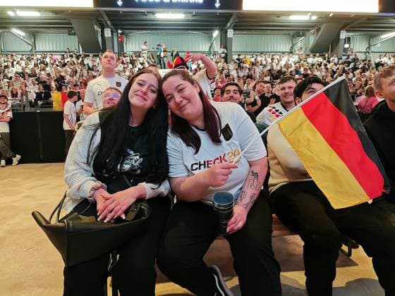 14.06.2026 xkhx Kassel Probonio-Arena Public Viewing zur Weltmeisterschaft 2026 - Deutschland gegen Curacao Jubel über das 2:0 durch Nico Schlotterbeck (GER)