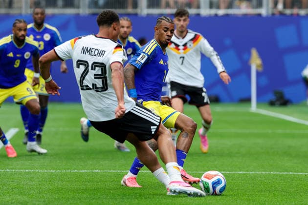 Felix Nmecha (Germany) und Juninho Bacuna (Curacao) battle for the ball during the FIFA World Cup, WM, Weltmeisterschaft, Fussball 2026 Group E match between Germany and Curacao at Houston Stadium on June 14, 2026 in Houston, United States. (Photo by Torbjorn Tande DeFodi Images) -