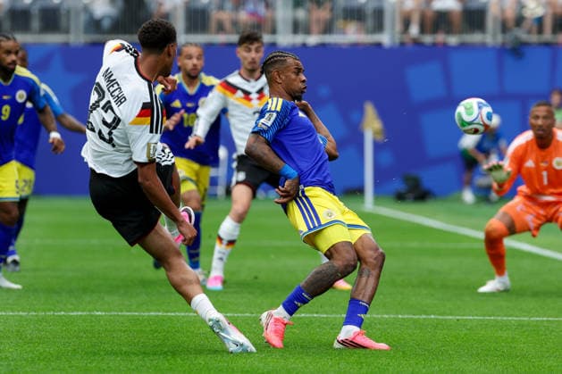 Felix Nmecha (Germany) und Juninho Bacuna (Curacao) battle for the ball during the FIFA World Cup, WM, Weltmeisterschaft, Fussball 2026 Group E match between Germany and Curacao at Houston Stadium on June 14, 2026 in Houston, United States. (Photo by Torbjorn Tande DeFodi Images) -