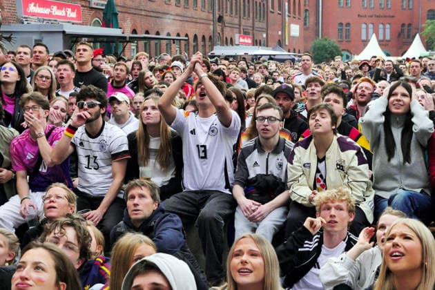 14.06.2026, Berlin - Deutschland. Public Viewing Fußball-WM der Männer in der Kulturbrauerei im Prenzlauer Berg.