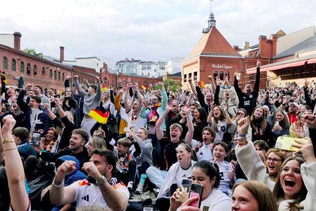 14.06.2026, Berlin - Deutschland. Public Viewing Fußball-WM der Männer in der Kulturbrauerei im Prenzlauer Berg.