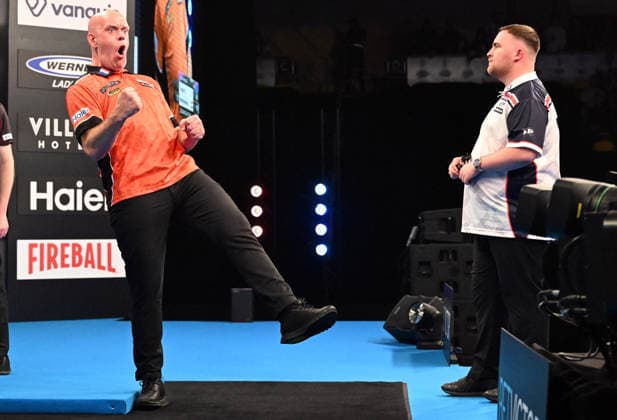14.06.2026, xhbx, Dart World Cup of Darts 2026, v.l. Michael van Gerwen (Niederlande), Luke Littler (England) (DFL DFB REGULATIONS PROHIBIT ANY USE OF PHOTOGRAPHS as IMAGE SEQUENCES and or QUASI-VIDEO) Frankfurt