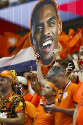 ARLINGTON - Orange supporters during the FIFA 2026 World Cup Group F match between the Netherlands and Japan at Dallas Stadium on June 14, 2026, in Arlington, United States. KOEN VAN WEEL ANP FIFA World Cup, WM, Weltmeisterschaft, Fussball 2026 2026 xVIxANPxSportx xxANPxIVx 561016454 originalFilename: 561016454.jpg
