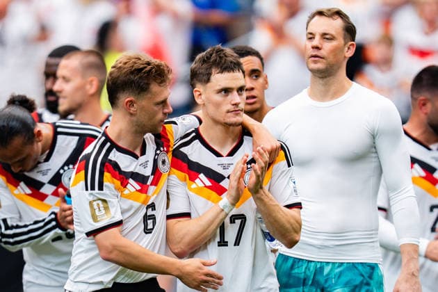 FIFA Fussball Weltmeisterschaft 2026, Gruppe E, Spiel 1, Deutschland vs. Curacao, 14.06.2026 im NRG Stadium in Houston, Texas Jubel nach Abpfiff bei Nathaniel Brown Nico Schlotterbeck David Raum Florian Wirtz Joshua Kimmich Manuel Neuer