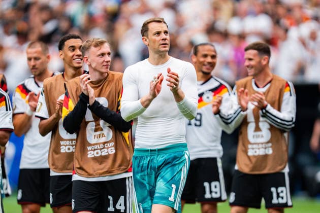 FIFA Fussball Weltmeisterschaft 2026, Gruppe E, Spiel 1, Deutschland vs. Curacao, 14.06.2026 im NRG Stadium in Houston, Texas Jubel nach Abpfiff bei Nathaniel Brown Nico Schlotterbeck David Raum Florian Wirtz Joshua Kimmich Manuel Neuer Jamal Musiala Maximilian Beier