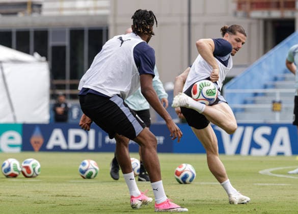 SOCCER - FIFA World Cup, WM, Weltmeisterschaft, Fussball 2026, preview SANTA BARBARA,CALIFORNIA,USA,14.JUN.26 - SOCCER - FIFA World Cup 2026, USA, Mexico, Canada, preview, OEFB, Oesterreichischer Fussball-Bund, training team AUT. Image shows Carney Chukwuemeka and Marcel Sabitzer (AUT).  GEPAxpictures xArminxRauthner