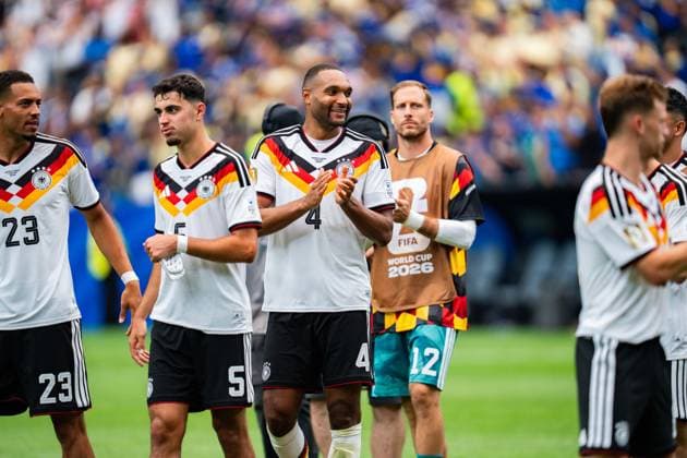 FIFA Fussball Weltmeisterschaft 2026, Gruppe E, Spiel 1, Deutschland vs. Curacao, 14.06.2026 im NRG Stadium in Houston, Texas Jubel nach Abpfiff bei Jonathan Tah Oliver Baumann, Aleksandar Pavlovic, Felix Nmecha