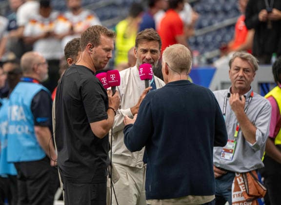 Fußball, Herren, FIFA World Cup, WM, Weltmeisterschaft, Fussball 2026 in Mexiko, Kanada und USA, Spiel in Houston (Gruppe E, 1. Spieltag), Deutschland - Curacao, v. l. Trainer Julian Nagelsmann (Deutschland), TV-Experte Jürgen Klopp (MagentaTV), Moderator Johannes B. Kerner (MagentaTV), 14.06. 2026, *** Soccer, Men, FIFA World Cup 2026 in Mexico, Canada and USA, Match in Houston Group E, 1 Matchday , Germany Curacao, f l Coach Julian Nagelsmann Germany , TV Expert Jürgen Klopp MagentaTV , Presenter Johannes B Kerner MagentaTV , 14 06 2026, Copyright: xMatthiasxKochx