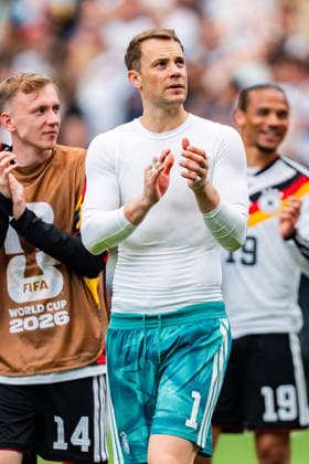 FIFA Fussball Weltmeisterschaft 2026, Gruppe E, Spiel 1, Deutschland vs. Curacao, 14.06.2026 im NRG Stadium in Houston, Texas Jubel nach Abpfiff bei Nathaniel Brown Nico Schlotterbeck David Raum Florian Wirtz Joshua Kimmich Manuel Neuer Jamal Musiala Maximilian Beier