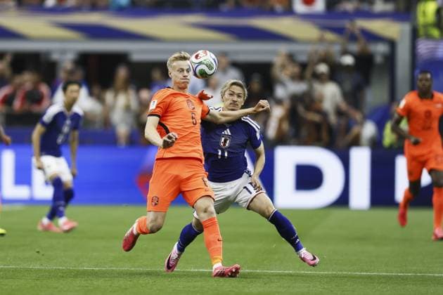 ARLINGTON - (lr) Jan Paul van Hecke of the Netherlands, Daizen Maeda or Japan during the FIFA 2026 World Cup Group F match between the Netherlands and Japan at Dallas Stadium on June 14, 2026 in Arlington, United States. KOEN VAN WEEL ANP FIFA World Cup, WM, Weltmeisterschaft, Fussball 2026 2026 xVIxANPxSportx xxANPxIVx 561019333 originalFilename: 561019333.jpg