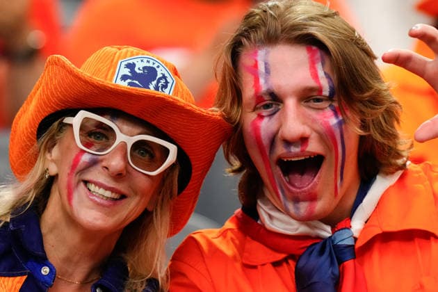 Netherlands v Japan: Group F - FIFA World Cup, WM, Weltmeisterschaft, Fussball 2026 Supporters of Netherlands pose for the photo during the FIFA World Cup 2026 Group F match between Netherlands and Japan at Dallas Stadium on June 14, 2026 in Dallas, Texas. Dallas TX United States  Copyright: xJosexBretonx originalFilename:bretonhernandez-netherla260614_npYM9.jpg