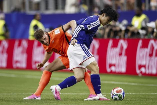 ARLINGTON - (lr) Jorrel Hato of the Netherlands and Ayase Ueda of Japan during the 2026 FIFA World Cup, WM, Weltmeisterschaft, Fussball Group F match between the Netherlands and Japan at Dallas Stadium on June 14, 2026, in Arlington, United States. ROBIN VAN LONKHUIJSEN ANP FIFA World Cup 2026 2026 xVIxANPxSportx xxANPxIVx 561019509 originalFilename: 561019509.jpg