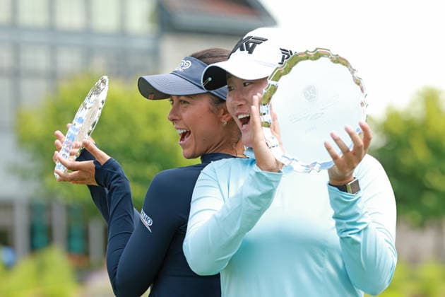 Dow Championship MIDLAND, MICHIGAN - JUNE 14: Yana Wilson (back) and Gina Kim (front) pose with the trophy after winning the Dow Championship at Midland Country Club in Midland, Michigan, USA on Sunday, June 14, 2026. Midland Michigan United States  Copyright: xJorgexLemusx originalFilename:lemus-dowchamp260614_np44d.jpg