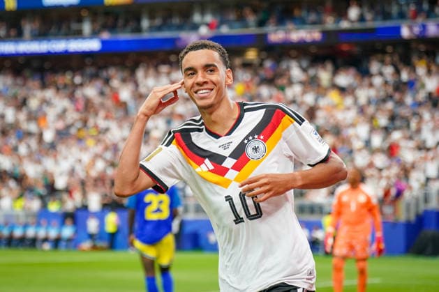 USA: Fussball FIFA World Cup, WM, Weltmeisterschaft, Fussball 2026 Gruppe E Deutschland vs Curacao Houston Stadium: Tor und Torjubel zum 4:1 durch Jamal Musiala (Deutschland 10) Freude, Emotionen, Jubel