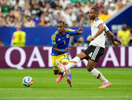 Juninho Bacuna (Curacao, 7) gegen Jonathan Tah (Deutschland, 4) USA, FIFA Weltmeisterschaft, Deutschland vs Curacao, Houston, 14.06.2026 USA, FIFA Weltmeisterschaft, Deutschland vs Curacao, Houston, 14.06.2026 Houston