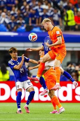 DALLAS, 14-06-2026, Dallas AT&T Stadium, World Cup 2026 Match between Netherlands and Japan. Picture shows Japanese player Kasha Sano , Japanese player Daizen Maeda , Netherlands player Jan Paul van Hecke Netherlands - Japan (World Cup 2026)  x204364891x Copyright: