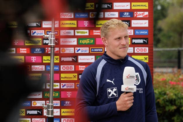 SOCCER - FIFA World Cup, WM, Weltmeisterschaft, Fussball 2026, preview SANTA BARBARA,CALIFORNIA,USA,14.JUN.26 - SOCCER - FIFA World Cup 2026, USA, Mexico, Canada, preview, OEFB, Oesterreichischer Fussball-Bund, press conference, PK, Pressekonferenz team AUT. Image shows Xaver Schlager (AUT).  GEPAxpictures xArminxRauthner