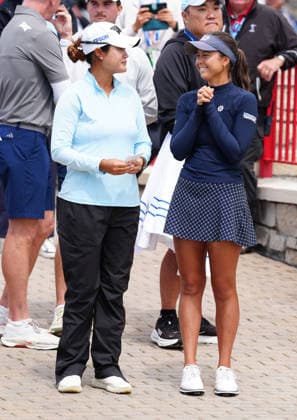 MIDLAND, MI - JUNE 14: LPGA, Golf Damen golfers Gina Kim and Yana Wilson wait to be introduced at the trophy ceremony on June 14, 2026, after winning the LPGA Dow Championship at Midland Country Club in Midland, Michigan. (Photo by Brian Spurlock Icon Sportswire) GOLF: JUN 14 LPGA Dow Championship EDITORIAL USE ONLY Icon26061485