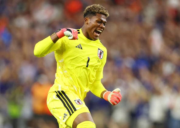 Japan s goalkeeper Zion Suzuki celebrates after Japan tied 2-2 with the Netherlands in their FIFA World Cup, WM, Weltmeisterschaft, Fussball match at AT&T Stadium in Arlington, Texas, on Sunday, June 14, 2026.  ARL202606149123 CHRISTIANxBRUNSKILL