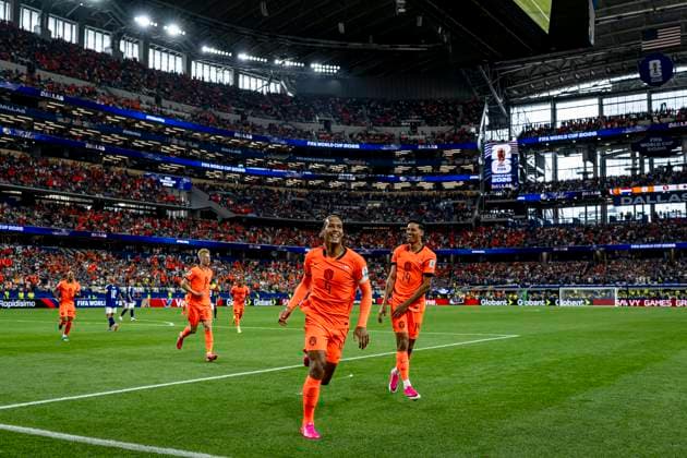 DALLAS - Virgil van Dijk of the Netherlands celebrates the 1-0 goal during the Netherlands vs. Japan match at the 2026 World Cup in AT&T Stadium on June 14, 2026, in Dallas, United States. (Photo by Stefan Koops EYE4IMAGES DeFodi Images) -