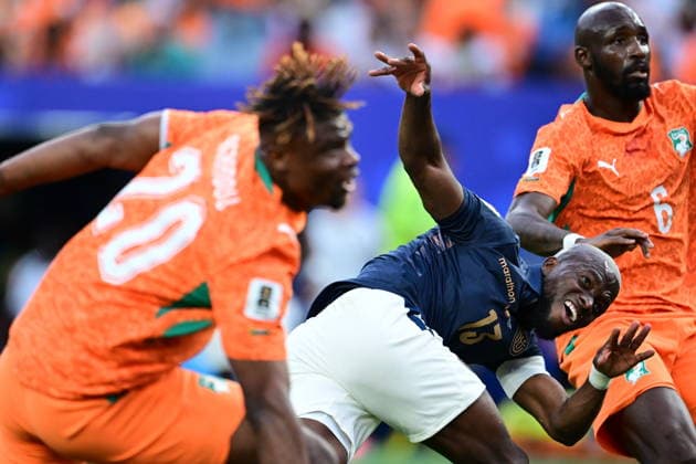 Ivory Coast v Ecuador - FIFA World Cup, WM, Weltmeisterschaft, Fussball 2026 - Group E PHILADELPHIA, UNITED STATES - JUNE 14: Enner Valencia (13) of Ecuador in action against Seko Fofana of Ivory Coast during the 2026 FIFA World Cup First Stage Group E match between Ivory Coast and Ecuador at Lincoln Financial Field (Philadelphia Stadium) in Philadelphia, Pennsylvania, United States on June 14, 2026. Abdulhamid Hosbas Anadolu Pennsylvania United States. Editorial use only. Please get in touch for any other usage.  Copyright: x2026xAnadoluxAbdulhamidxHosbasx