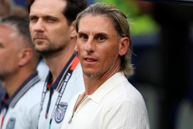Cote D Ivoire v Ecuador: Group E - FIFA World Cup, WM, Weltmeisterschaft, Fussball 2026 Sebastian Beccacece, Head Coach of Ecuador portrait before the FIFA World Cup 2026 Group E match between Cote D Ivoire and Ecuador at Philadelphia Stadium on June 14, 2026 in Philadelphia, United States. WARNING! This Photograph May Only Be Used For Newspaper And Or Magazine Editorial Purposes. May Not Be Used For Publications Involving 1 player, 1 Club Or 1 Competition Without Written Authorisation From Football DataCo Ltd. For Any Queries, Please Contact Football DataCo Ltd on +44 (0) 207 864 9121 Philadelphia Philadelphia Stadium PA United States Copyright: xAllstarxPicturexLibraryxLtdx